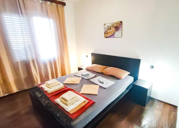 Mila's Pet Friendly House * Bosana