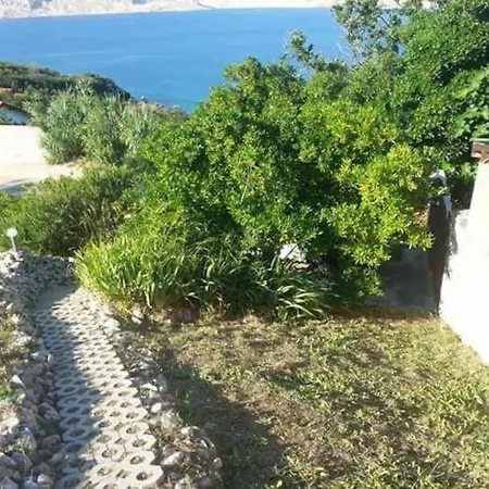 Mila Pet Friendly House With Private Place On The Pag Town