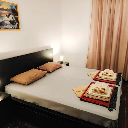 Mila Pet Friendly House With Private Place On The