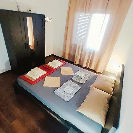 Mila Pet Friendly House With Private Place On The Apartment *