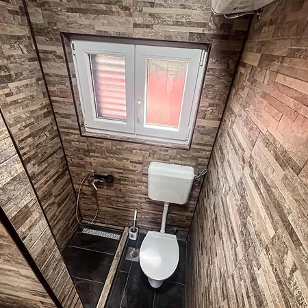 Mila Pet Friendly House With Private Place On The Pag Town