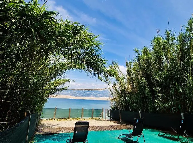 Mila's Pet Friendly House With Private Place And Sunbeds Included Bosana