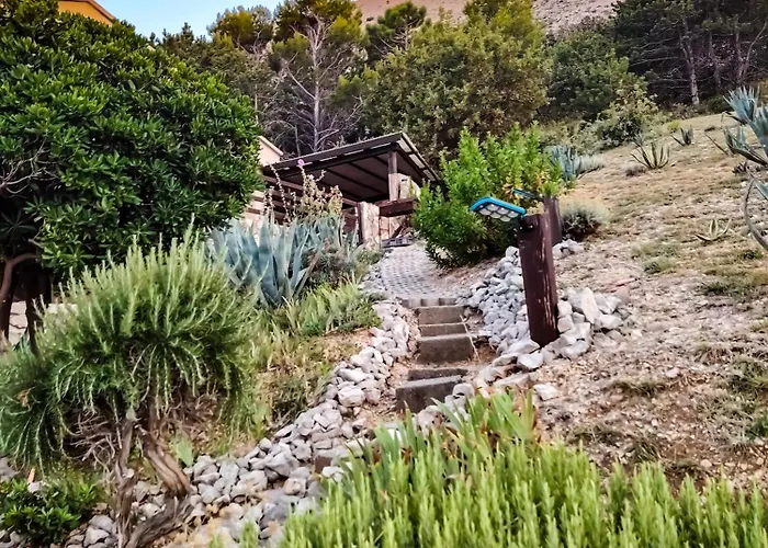 Mila's Pet Friendly House With Private Place And Sunbeds Included