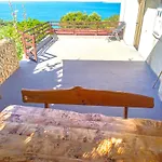 Apartment Mila's Pet Friendly House With Private Place And Sunbeds Included *